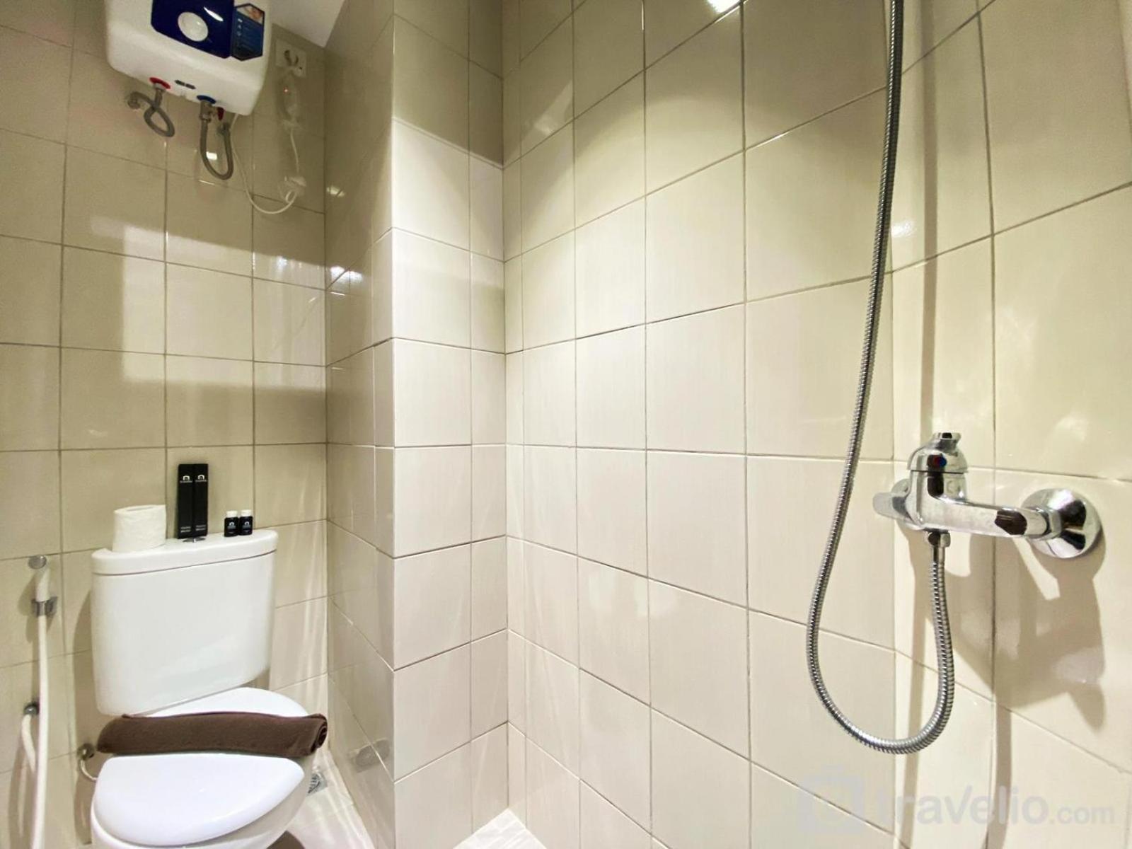 Comfort At Mekarwangi Square Cibaduyut By Travelio Apartemen Bandung